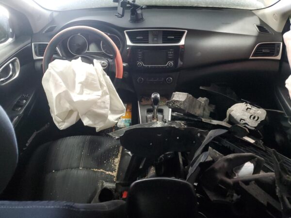 NISSAN SENTRA SILVER - 3N1AB7AP2HY264294
