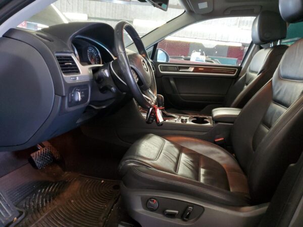 VOLKSWAGEN TOUAREG GRAY - WVGEF9BP9ED006670