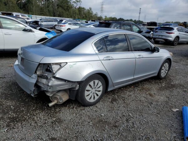HONDA ACCORD SILVER - JHMCP263X8C013109