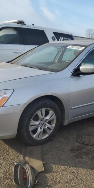 HONDA ACCORD SILVER - 1HGCM56776A109773