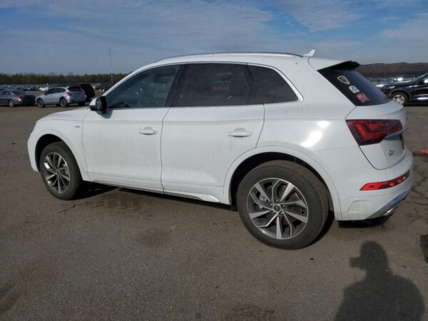 AUDI Q5 WHITE - WA1GAAFY3P2178573