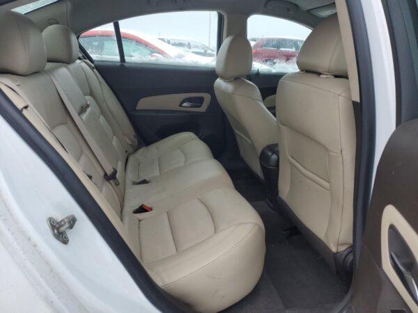 CHEVROLET CRUZE WHITE - 1G1PE5SB5E7314908