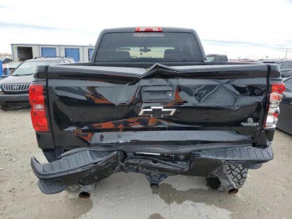 Chevrolet 1500 2017 - 3GCUKREC9HG103055