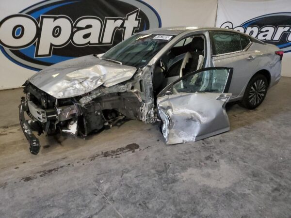 NISSAN ALTIMA SILVER - 1N4BL4DVXPN375152