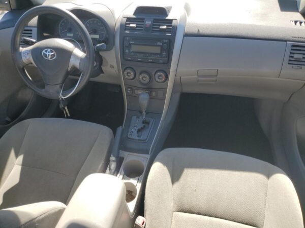 TOYOTA COROLLA SILVER - 2T1BU4EE9CC912564