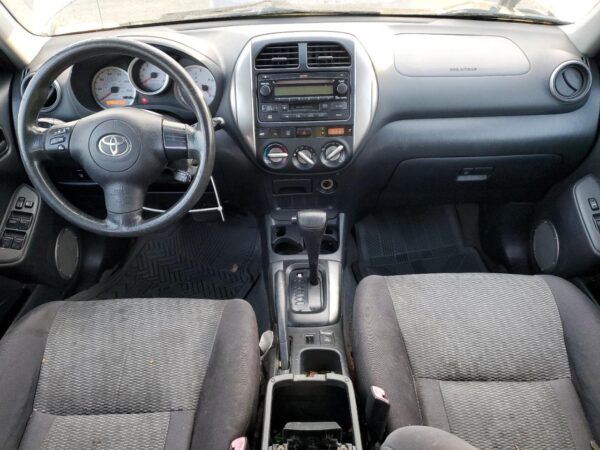 TOYOTA RAV4 SILVER - JTEHD20V856039028