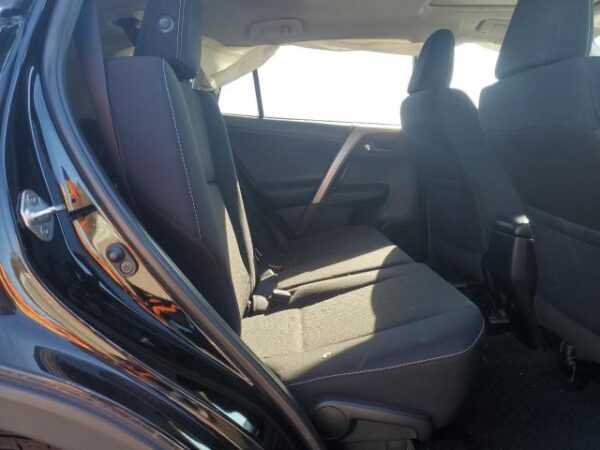 Toyota RAV4 2018 - 2T3RFREV1JW808594