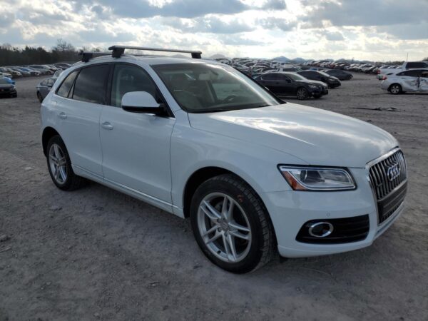 AUDI Q5 WHITE - WA1C2AFP4HA073180