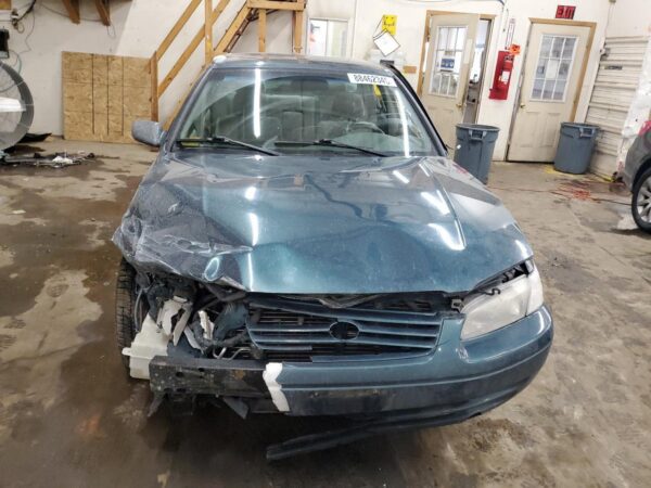 TOYOTA CAMRY GREEN - 4T1BF28K8WU068357