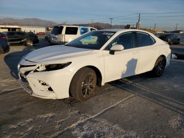 TOYOTA CAMRY WHITE - 4T1T11AK3PU170223
