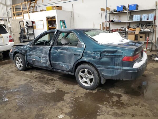 TOYOTA CAMRY GREEN - 4T1BF28K8WU068357