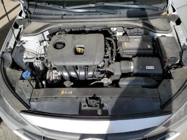 Hyundai Elantra 2019 - 5NPD74LF7KH430747