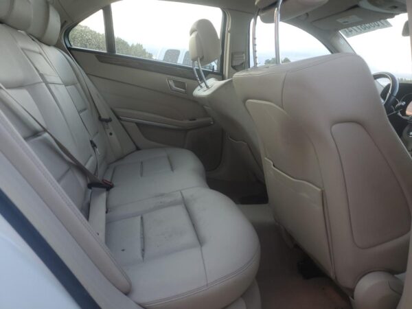 2015 Mercedes-Benz E300 WHITE - WDDHF5FB0GB220640