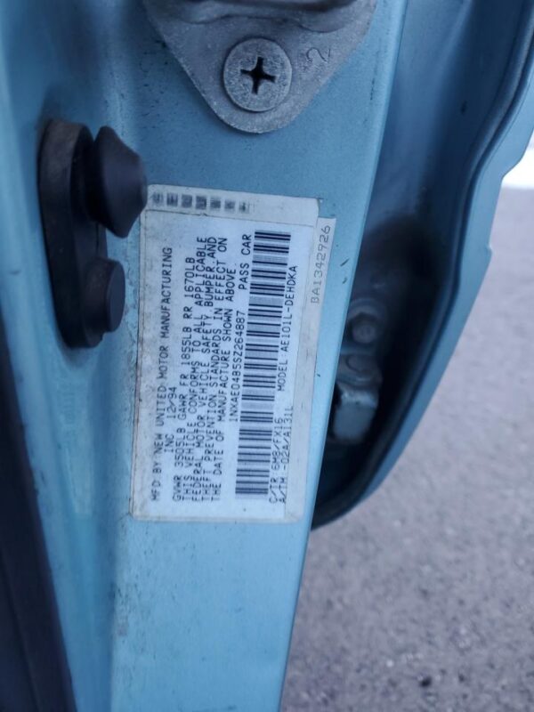 TOYOTA COROLLA BLUE - 1NXAE04B5SZ264887