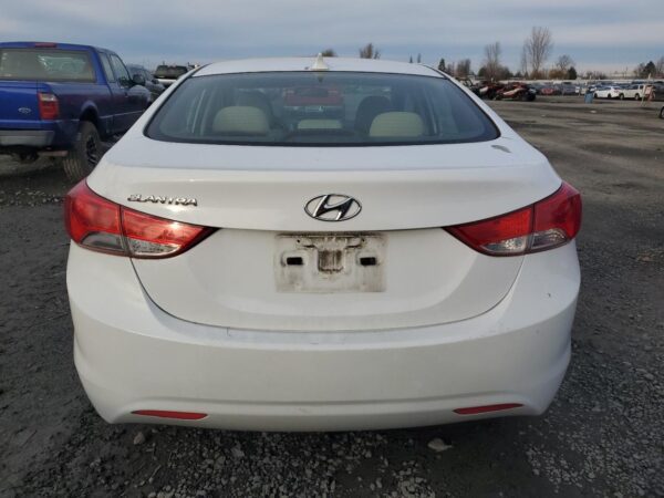 HYUNDAI ELANTRA WHITE - 5NPDH4AE2BH044597