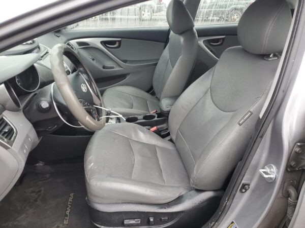 HYUNDAI ELANTRA SILVER - KMHDH4AEXDU564566
