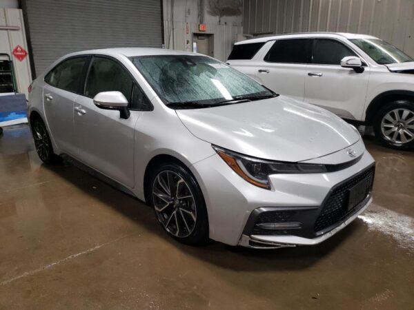 TOYOTA COROLLA SILVER - JTDS4RCE5LJ051419