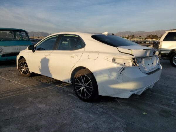 TOYOTA CAMRY WHITE - 4T1T11AK3PU170223