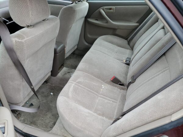 TOYOTA CAMRY BURGUNDY - 4T1BG22K9YU702963