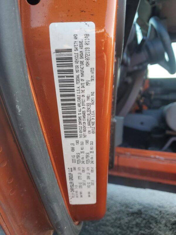 JEEP WRANGLER ORANGE - 1J4AA2D11AL224193