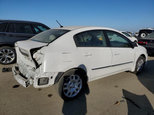 NISSAN SENTRA WHITE - 3N1AB6AP1AL633479
