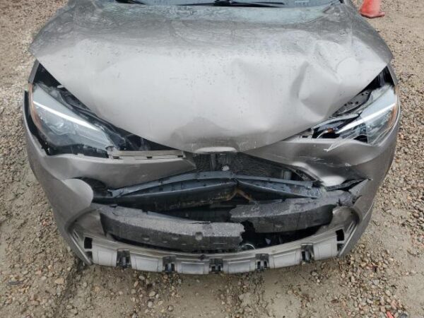 Toyota COROLLA 2018 - 2T1BURHE4JC098605