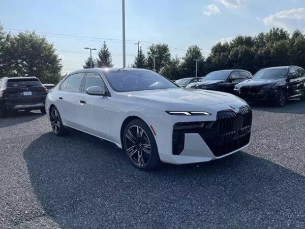 Bmw 760I Xdrive 2023 White 4.4L — WBA33EJ00PCM28480