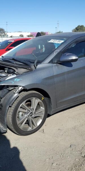 HYUNDAI ELANTRA SILVER - KMHD84LF1HU268217