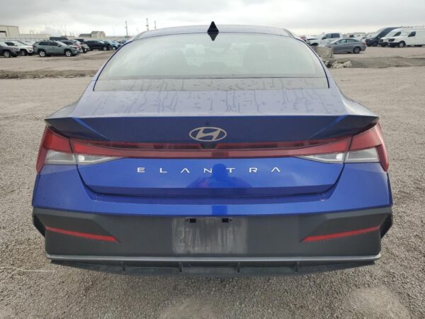 HYUNDAI ELANTRA BLUE - KMHLM4DG0RU691533