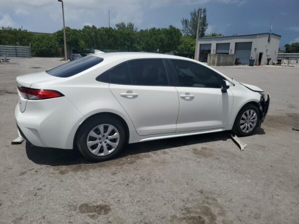 TOYOTA COROLLA WHITE - 5YFEPMAEXMP218512