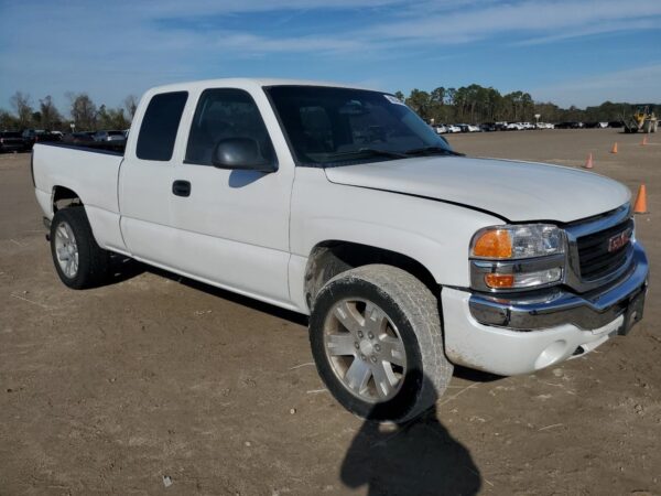 GMC SIERRA WHITE - 2GTEC19V841212785