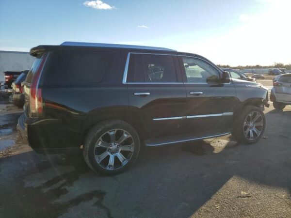 Cadillac Escalade 2018 - 1GYS4BKJ8JR383398