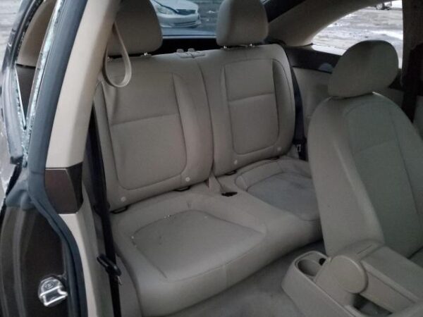 Volkswagen BEETLE 2016 - 3VWJ17ATXGM606137