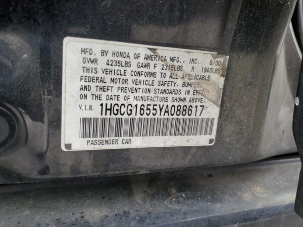 HONDA ACCORD BLACK - 1HGCG1655YA088617