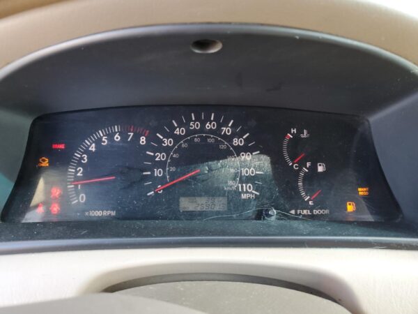 TOYOTA COROLLA RED - 1NXBR32E95Z462531