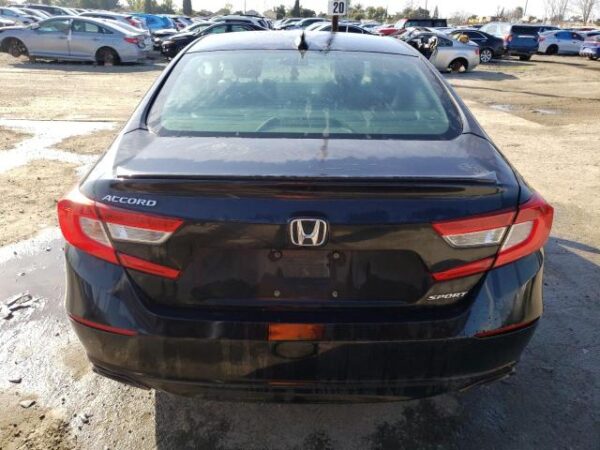 Honda Accord 2018 - 1HGCV1F33JA239738