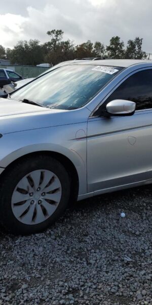 HONDA ACCORD SILVER - JHMCP263X8C013109
