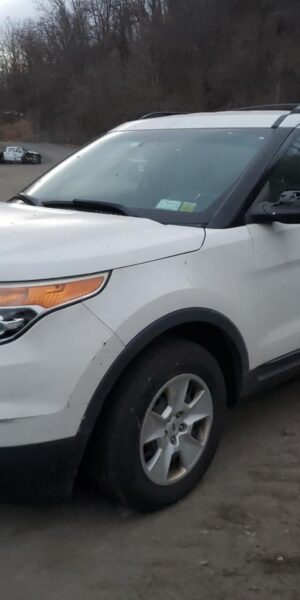 FORD EXPLORER WHITE - 1FMHK8B86BGA13436