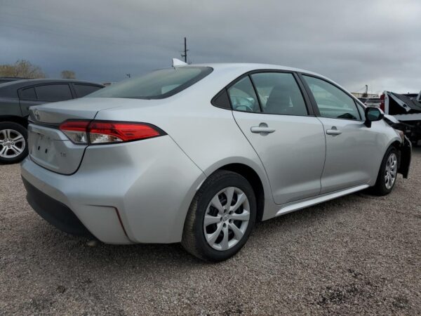 TOYOTA COROLLA SILVER - 5YFB4MDE1RP099361