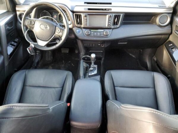 Toyota RAV4 2018 - JTMDJREV3JD207533