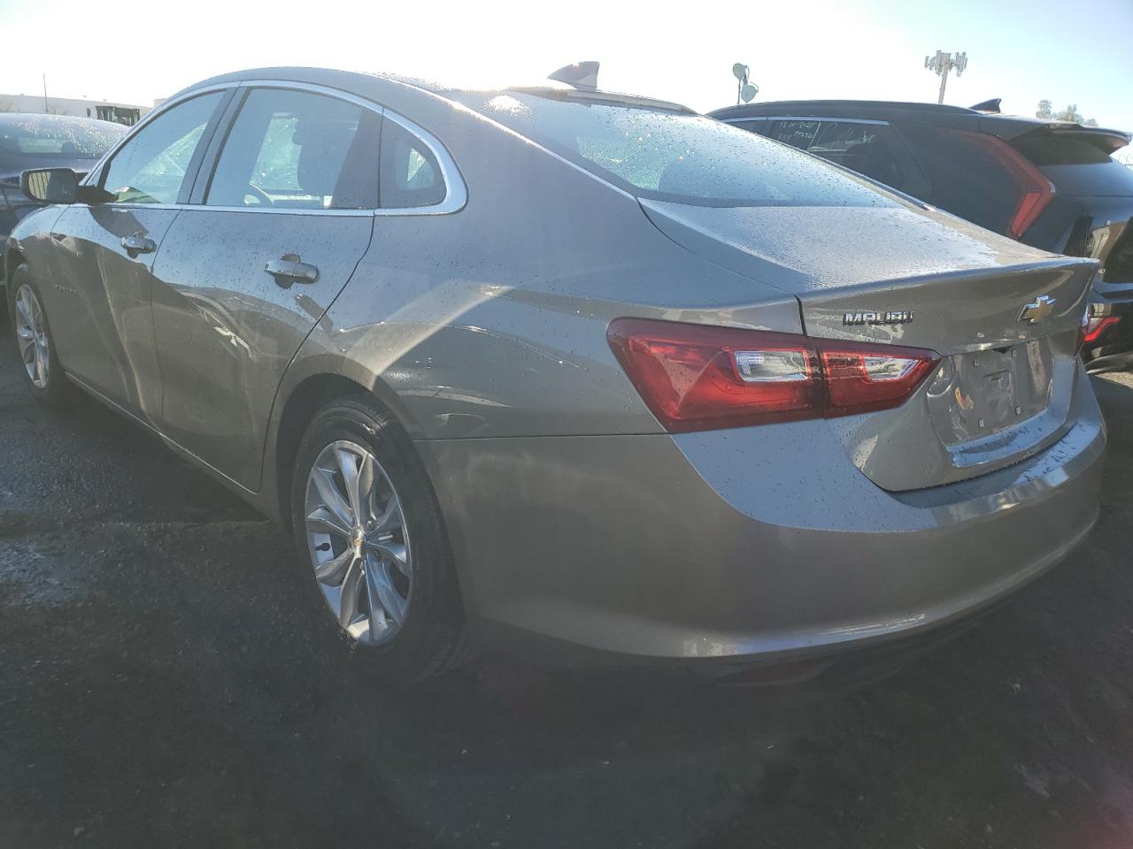 2023 Chevrolet Malibu - Image 2