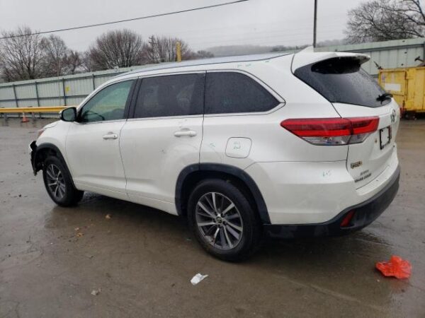 Toyota Highlander 2017 White — 5TDKZRFH8HS523243