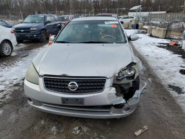 NISSAN ALTIMA SILVER - 1N4AL11D05N430243