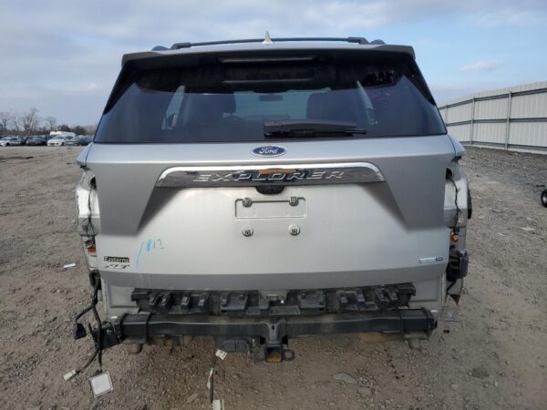 FORD EXPLORER SILVER - 1FMSK8DH1LGC95277
