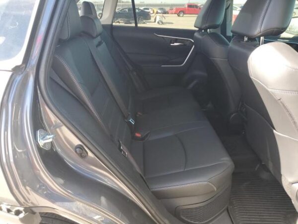 Toyota RAV4 2023 - JTMB6RFV9PD083557