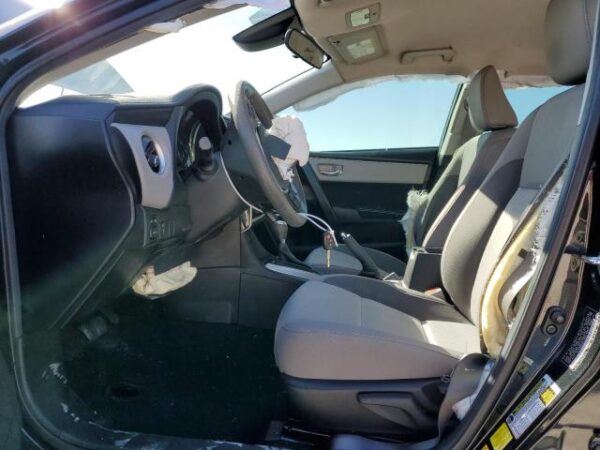 Toyota COROLLA 2018 - 5YFBURHE4JP833101