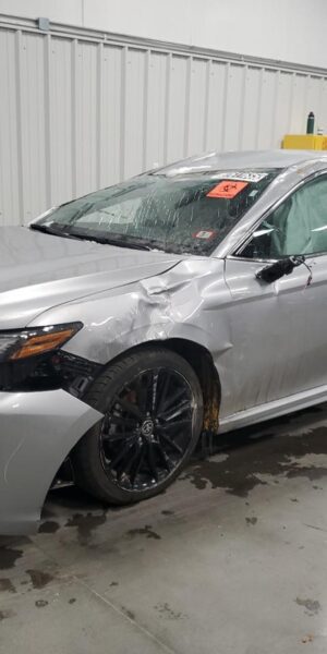TOYOTA CAMRY SILVER - 4T1K61AKXPU803314