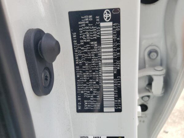 TOYOTA COROLLA WHITE - 5YFEPMAEXMP218512