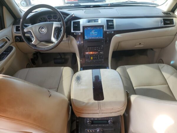 CADILLAC ESCALADE BEIGE - 1GYFK66808R268066