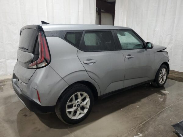 KIA SOUL GRAY - KNDJ23AU8P7885471